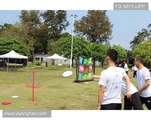 北京飞盘队的蜕变与挑战：从攀岩联赛到飞盘竞技的全新征程