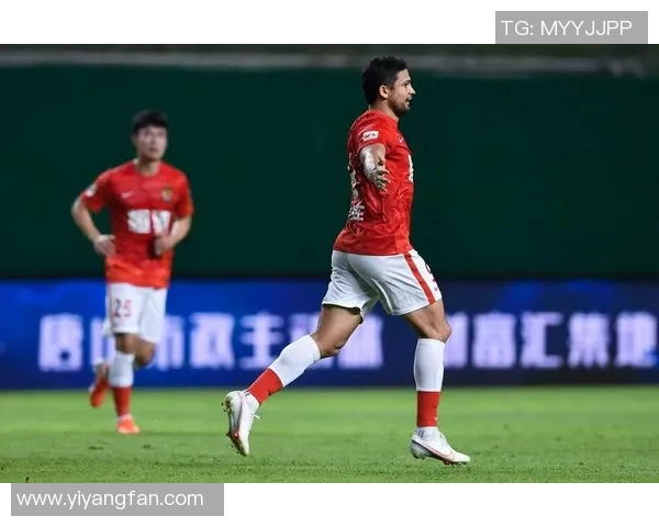 广州足球队以86分领跑联赛积分榜展现强大实力和夺冠希望