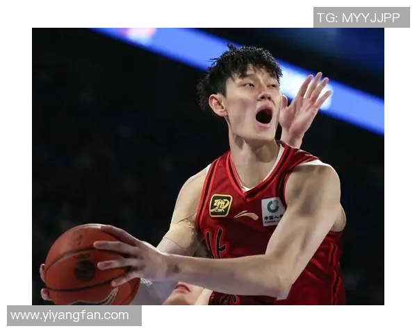 成都篮球队灵活性探讨:战术创新与球员适应性的完美结合 成都篮球队灵活性探讨:战术创新与球员适应性的完美结合